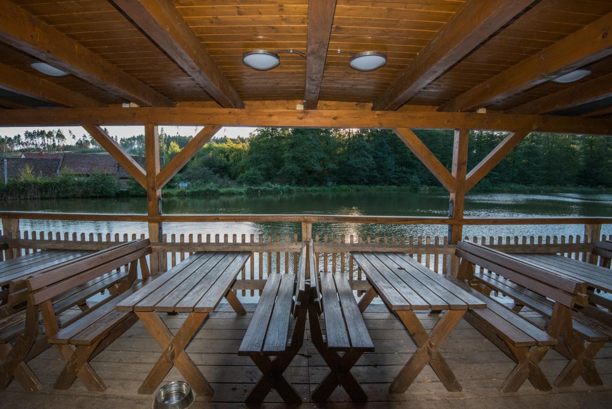 Porcuv Mlyn Otel Bykovice Dış mekan fotoğraf