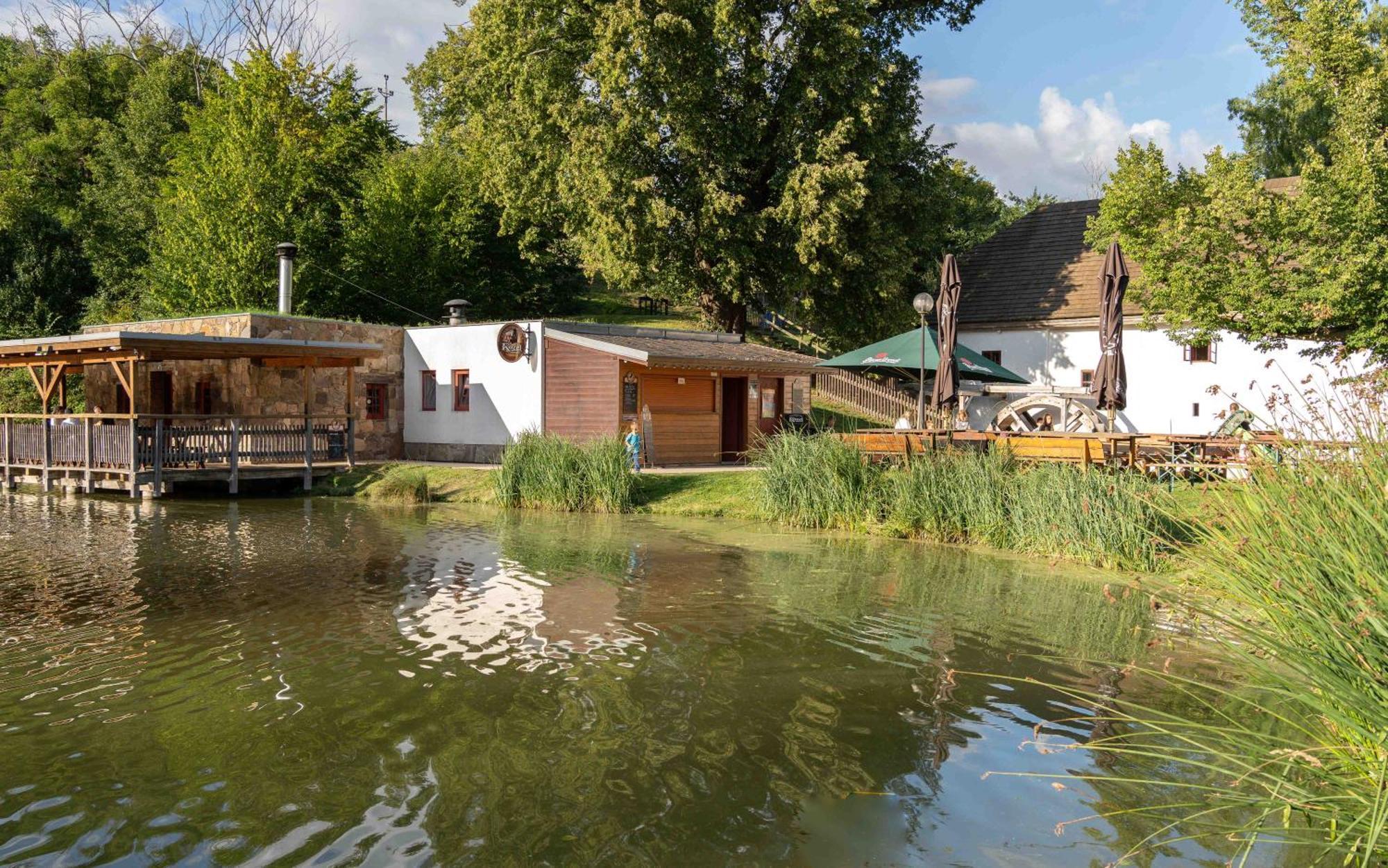 Porcuv Mlyn Otel Bykovice Dış mekan fotoğraf